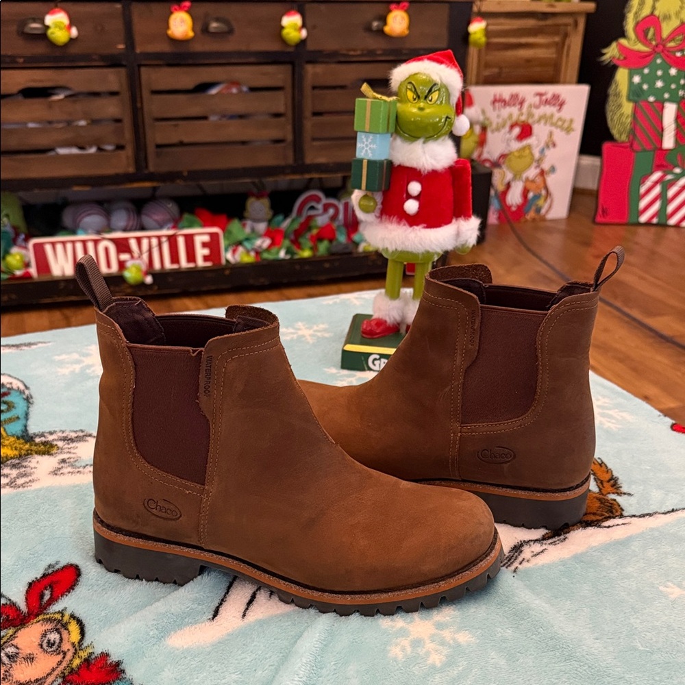 Chaco Women’s Brown Chelsea Boots